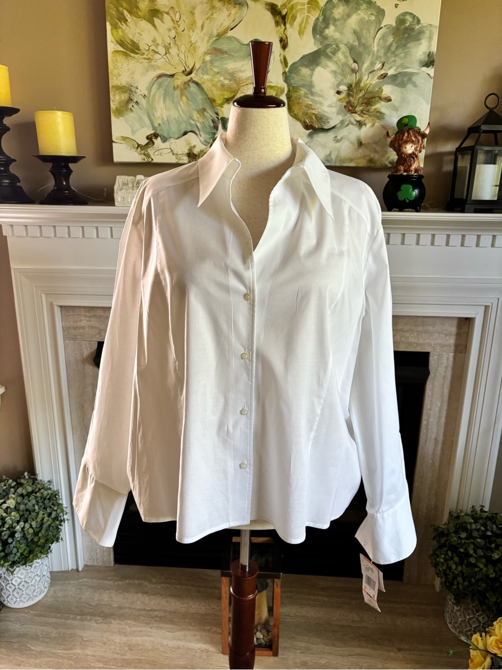 *NEW* AK Anne Klein Women’s Long Sleeve Button Down Shirt - Size 24W